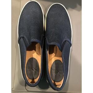 EUC (worn once) Sofft Women's 9.5 Leather‎ Navy Slip Ons Textured
